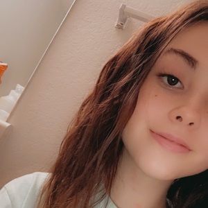 Meet your Posher, Bella